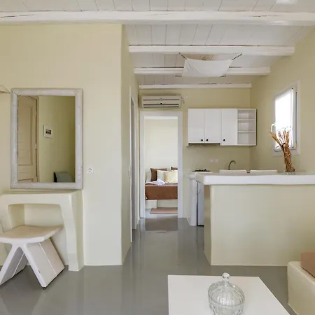 Ninemia Tinos Grand 105 3* 基奥尼亚