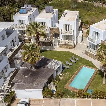Ninemia Tinos Grand 105 Hotel apartamentowy 3*