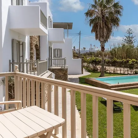 Ninemia Tinos Grand 105 Aparthotel 3*